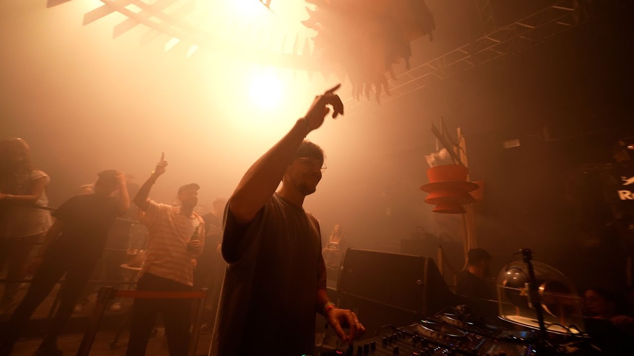 Jonas Saalbach | Radikon at Phönix Klein, Istanbul | 09.06.2023