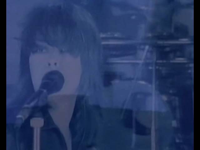 Divinyls - Back To The Wall