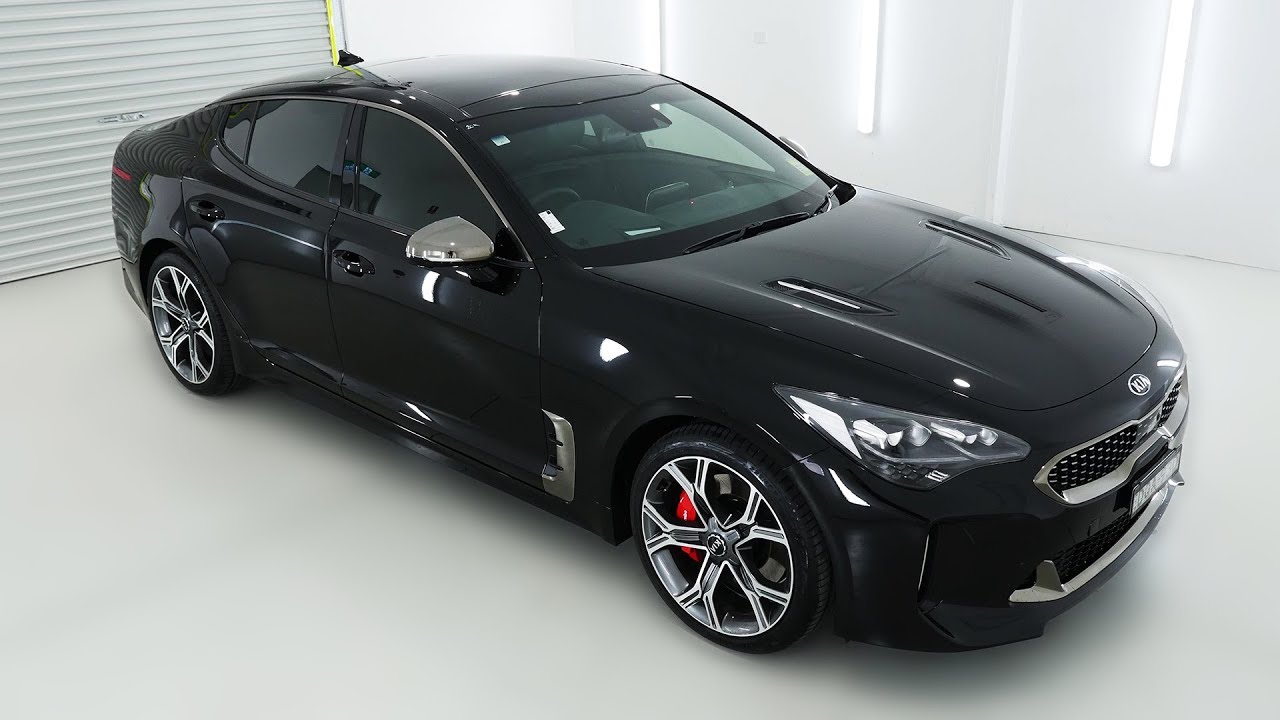 Kia Sport черная