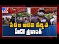 Hero Srikanth distributes food to poor during coronavirus crisis