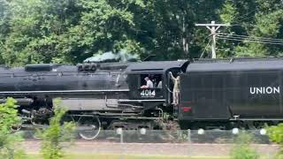 Keeping pace with Union Pacific s Big Boy No 4014 Steam Engine