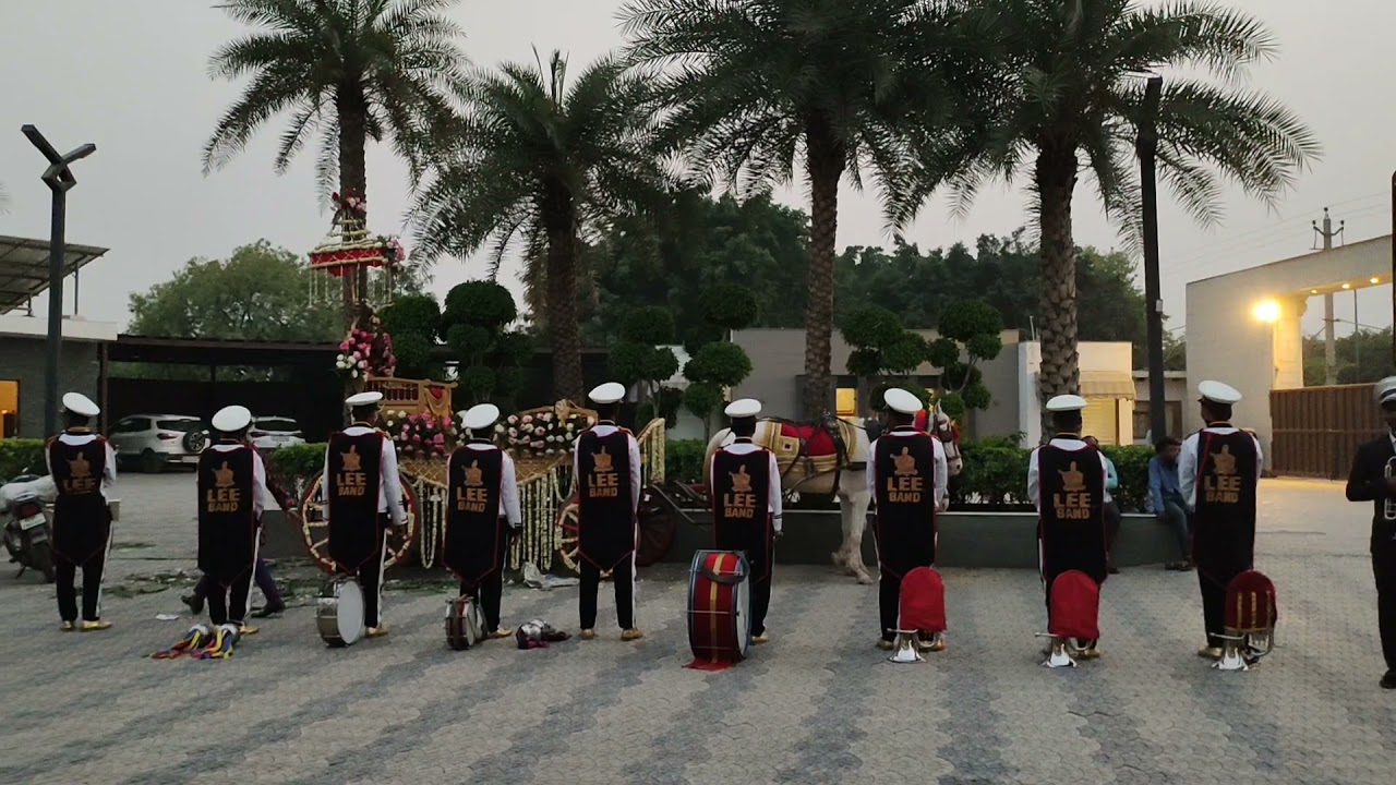 Good Dress-UP The Lee" Band Delhi 6 ..Delhi Top WEDDING BAND & FAMOUS WEDDING BAND