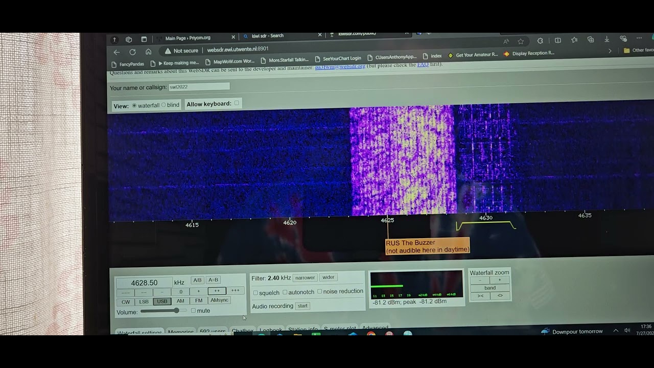 Pirate playing some music around the buzzer frequency of 4625 khz