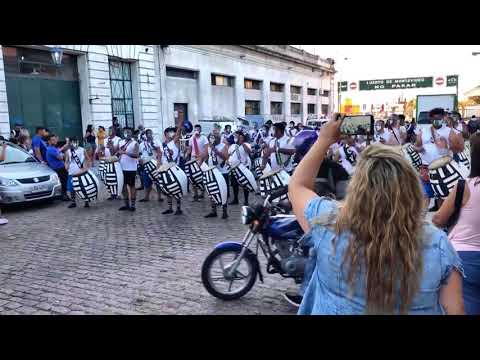 Video: Uruguays Barn Dödades Av Sin Fotbollscoach