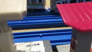 【コツE-13編成+ E-72編成】 E233系3000番台横コツE-13編成+ E-72編成普通平塚行き大井町駅通過