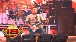Wayang - Gadis Kecil (Live Konser Pesta Merah Putih Batam 2006)