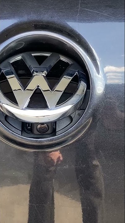 Камера заднего вида в значке для VW Golf 5 - YouTube