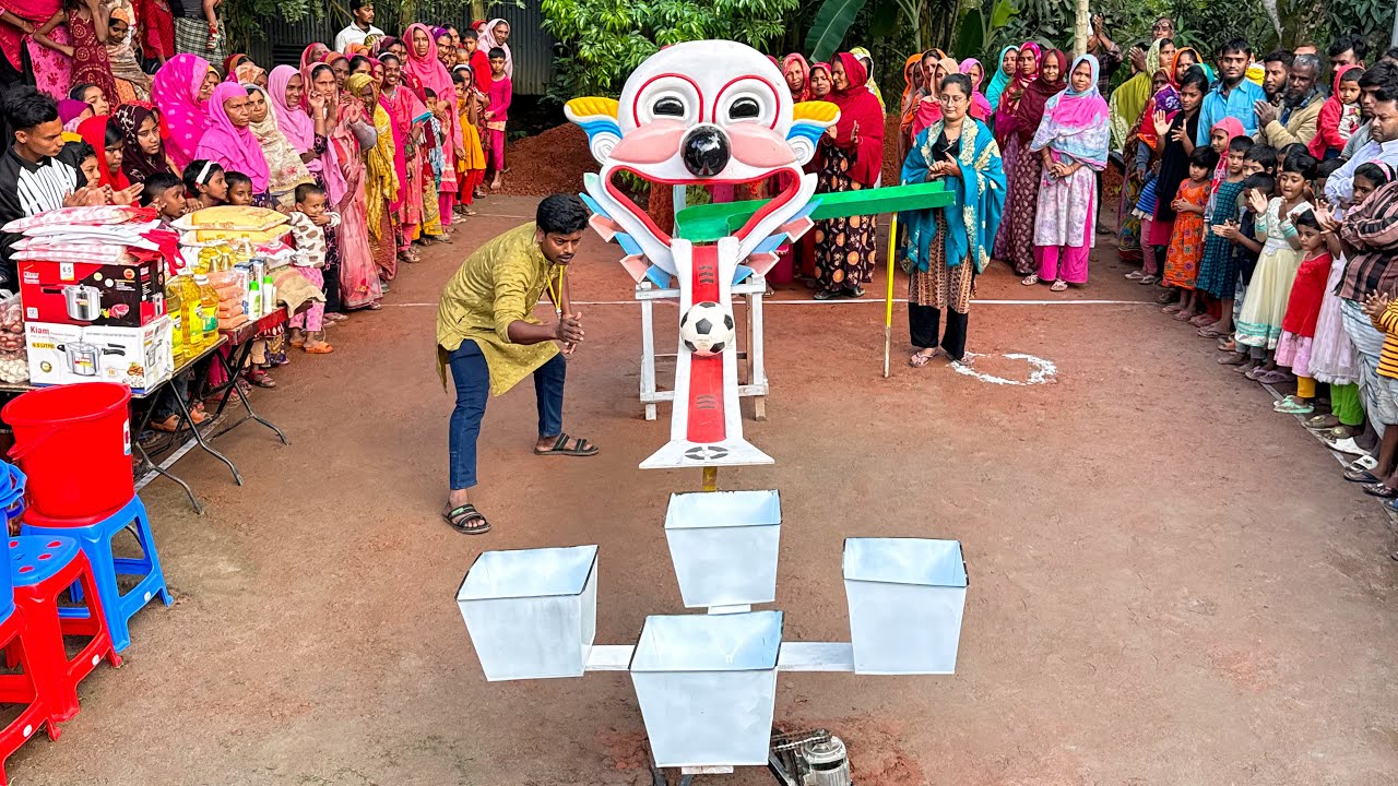 সেরা চমক দিয়ে একি আজব খেলার আয়োজন দেখুন ? কঠিন চ্যালেঞ্জের খেলা দেখতে গ্রামের সবাই ভিড় করলো
