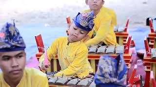 Pemain Gamelan Cilik dari Stanggor Mertak Mi