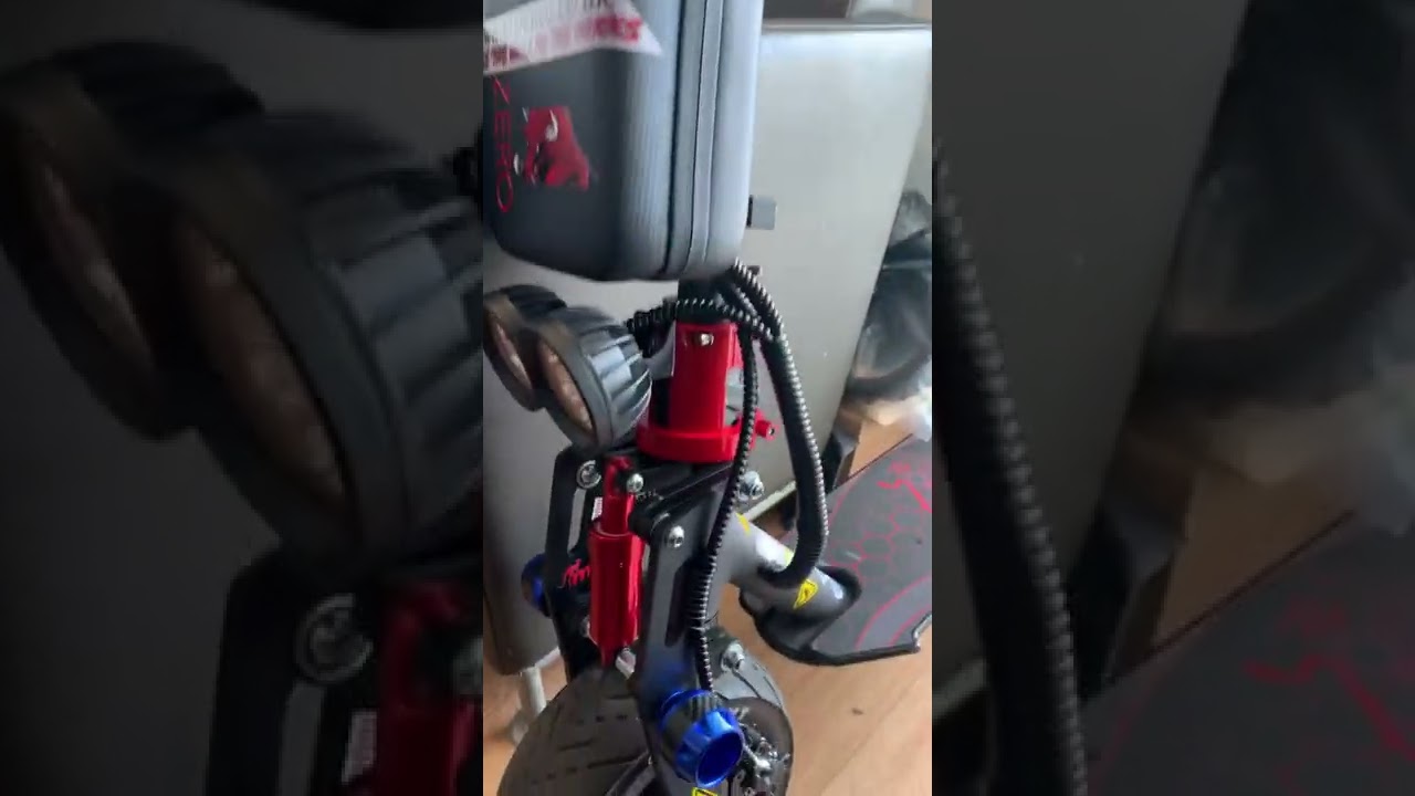 Alex at ETORROS custom built M365 pro2 dual 11” 1600w hub motors. 60v it’s a beast 47mph top speed