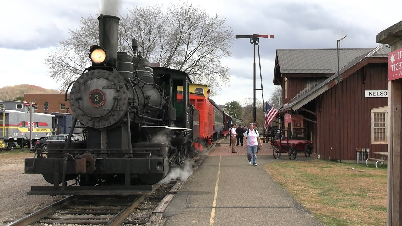Hocking Valley No. 3 in Nelsonville Ohio November 5, 2022 {Read