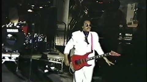 ROGER TROUTMAN & ZAPP PERFORMING @ HART PLAZA, 7-13-1996