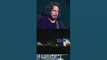 Chris Cornell pushing his voice to the limit