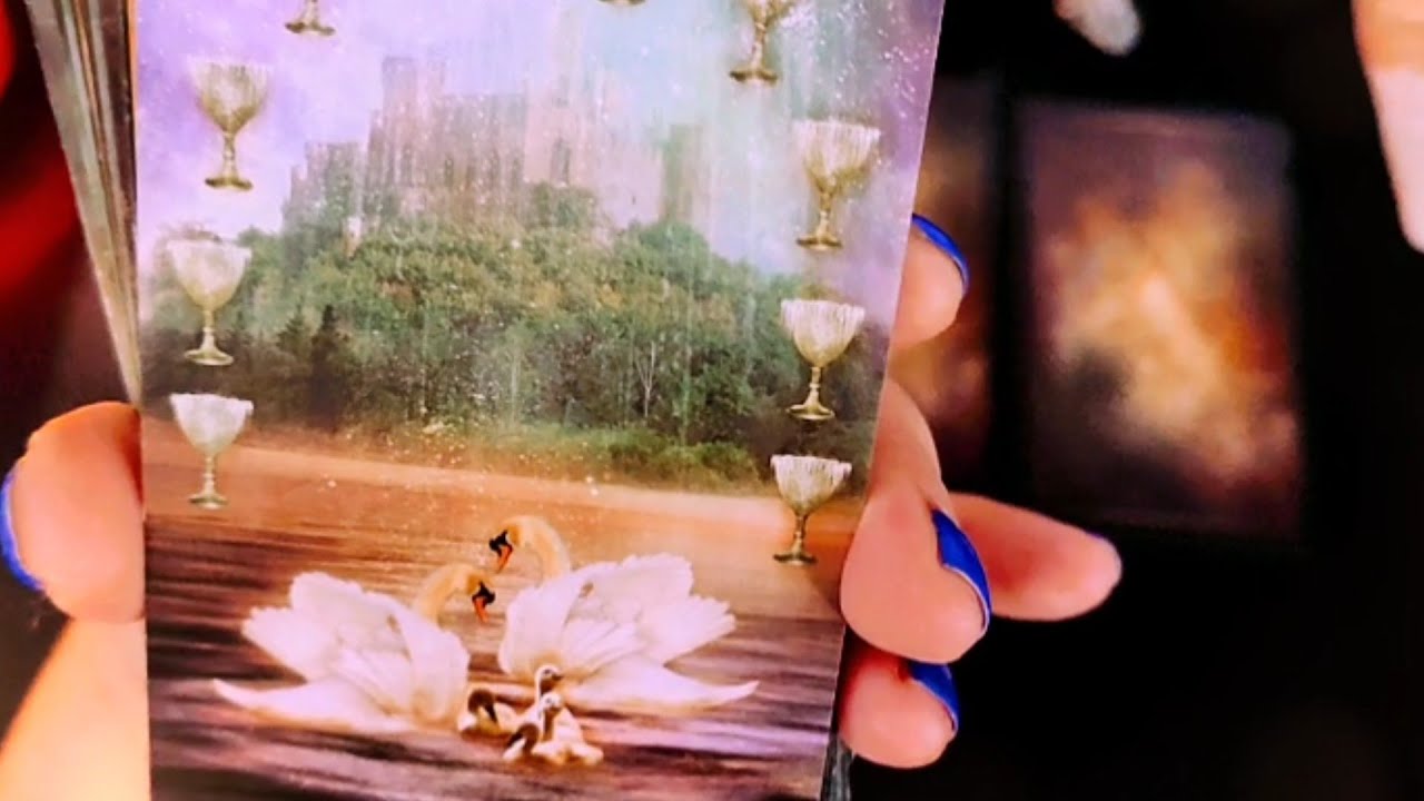 Kto ťa ĽÚBI?😱💞Je to návrat lások stratených ?Výklad Tarotu 🐻💝🎀#eriatarot