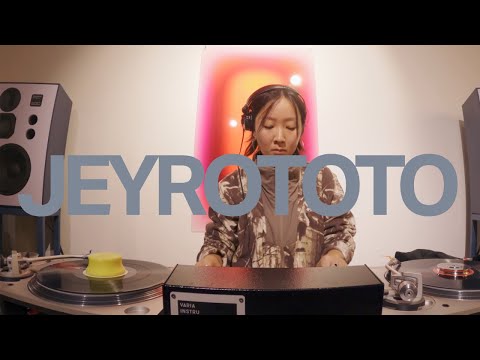 JEYROTOTO // RIVIERA RECORDS INSTORE SESSION