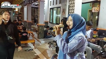TAK SELANG LAKINE (Ayi nirmala)-Live Music Angkringan Wakaji | Novi oland