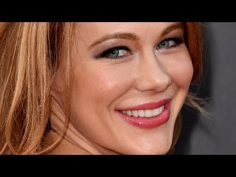 Video: Sharon Stone Upskirt - Çift İçin Gidiyor