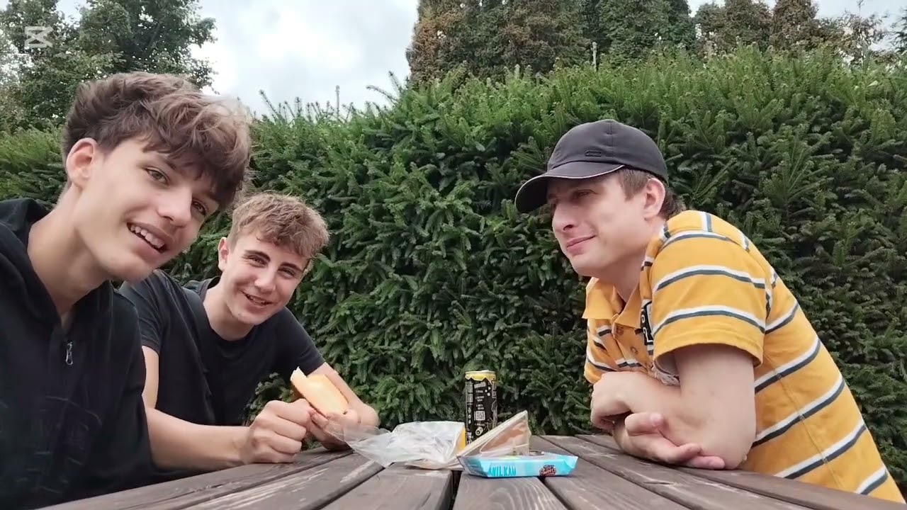 Ochutnávám dorty z večerky - Noví ochutnávači - Pozvaní diváci dělali nepořádek!