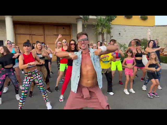 Anitta, Maluma - El Que Espera Ivan Ligart ZUMBA WEEKEND https://www.koronaborhaz.hu/hu class=