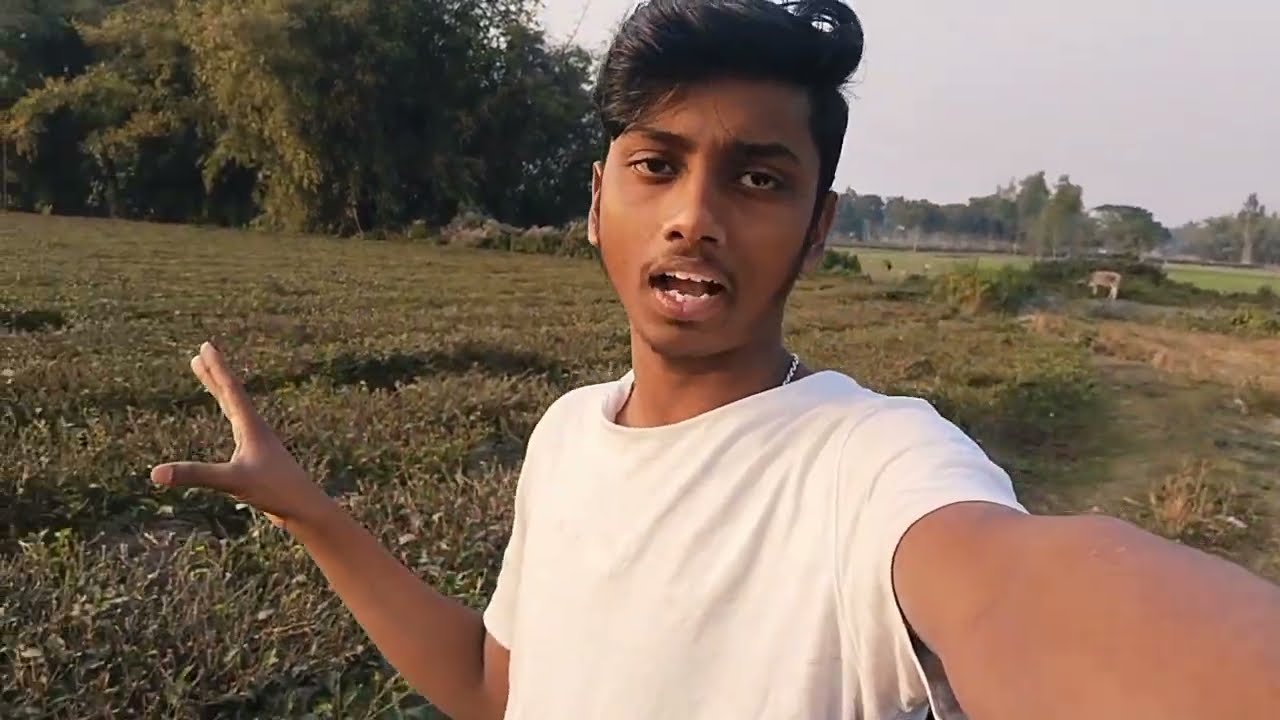 Hum ghar sa kuch dur aaya hai or hum dost sa milna aaya hai or dost boarding lekar ja raha hai# 