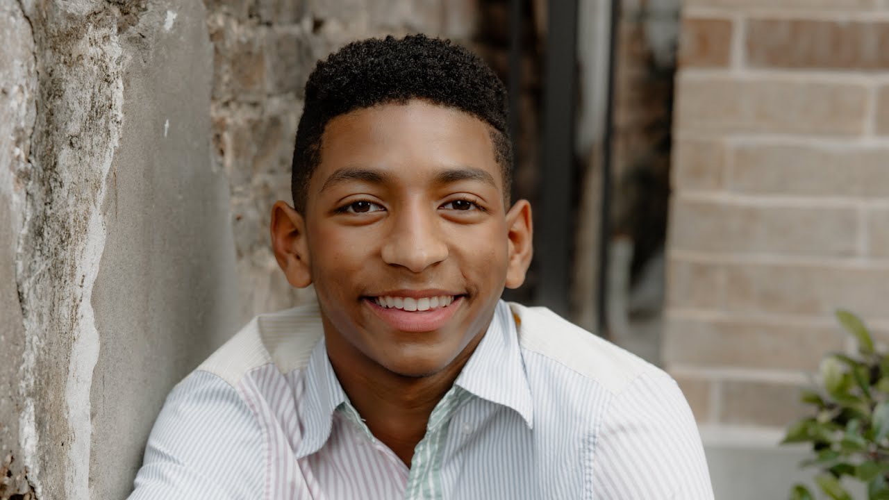 Jackson Chavis sings 'All Falls Down' preview