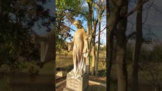 This young girl died in a car accident in 1913