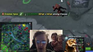 Topson Wife Baby Saying Hello To Viewers - Dota 2