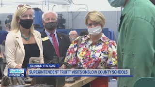 State superintendent of public instruction visits Onslow County Schools
