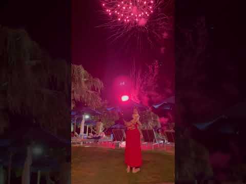 섬세 그 자체🤭 일본 불꽃놀이 BEAUTIFUL FIREWORKS IN OKINAWA, JAPAN 🎇