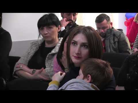 გორის დემოკრატიის სკოლის კუსდამთავრებულებს უსაფრთხოების საკითხებზე პრეზიდენტის წარმომადგენელი შეხვდა