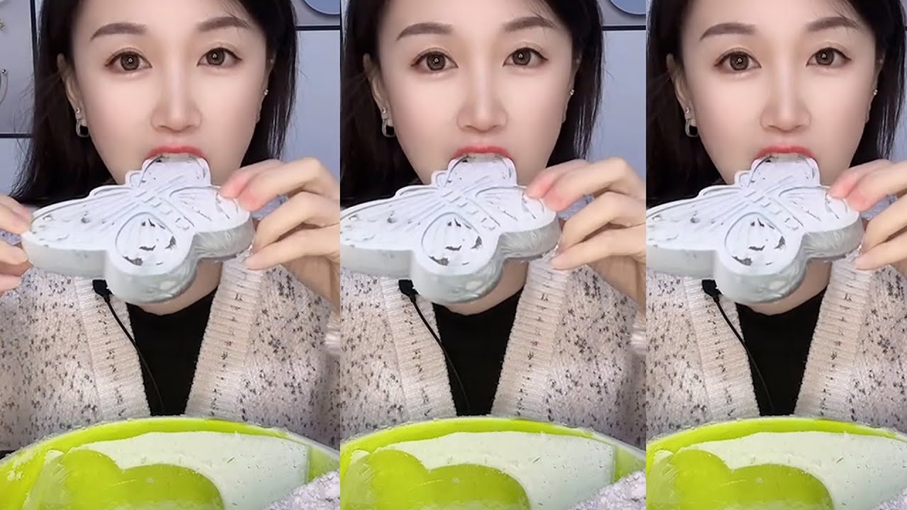 M66 / ASMR MUKBANG ICE EATING SOUNDS FROM THE FROZEN WATER