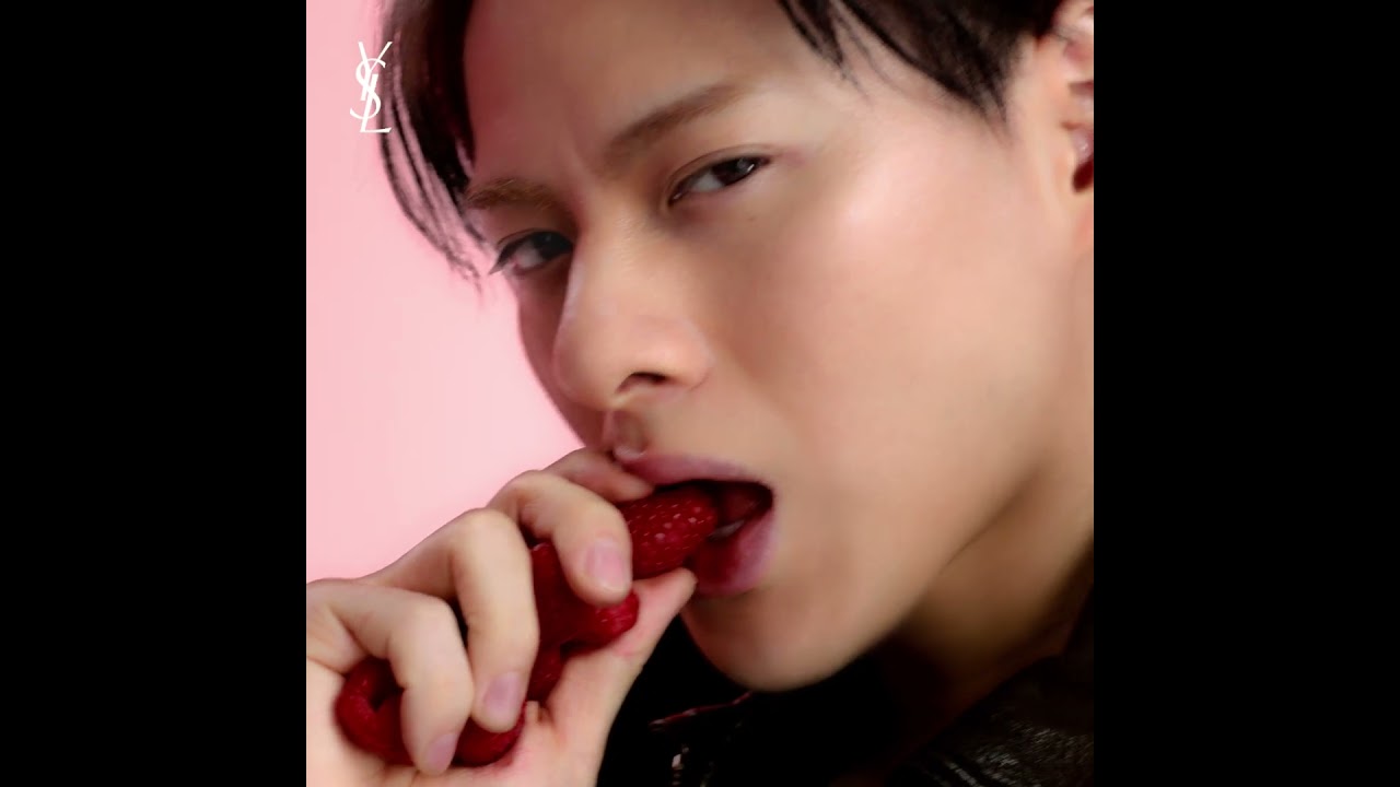 YSL No.1フレグランス「リブレ」| 香水 | イヴ・サンローラン・ボーテ