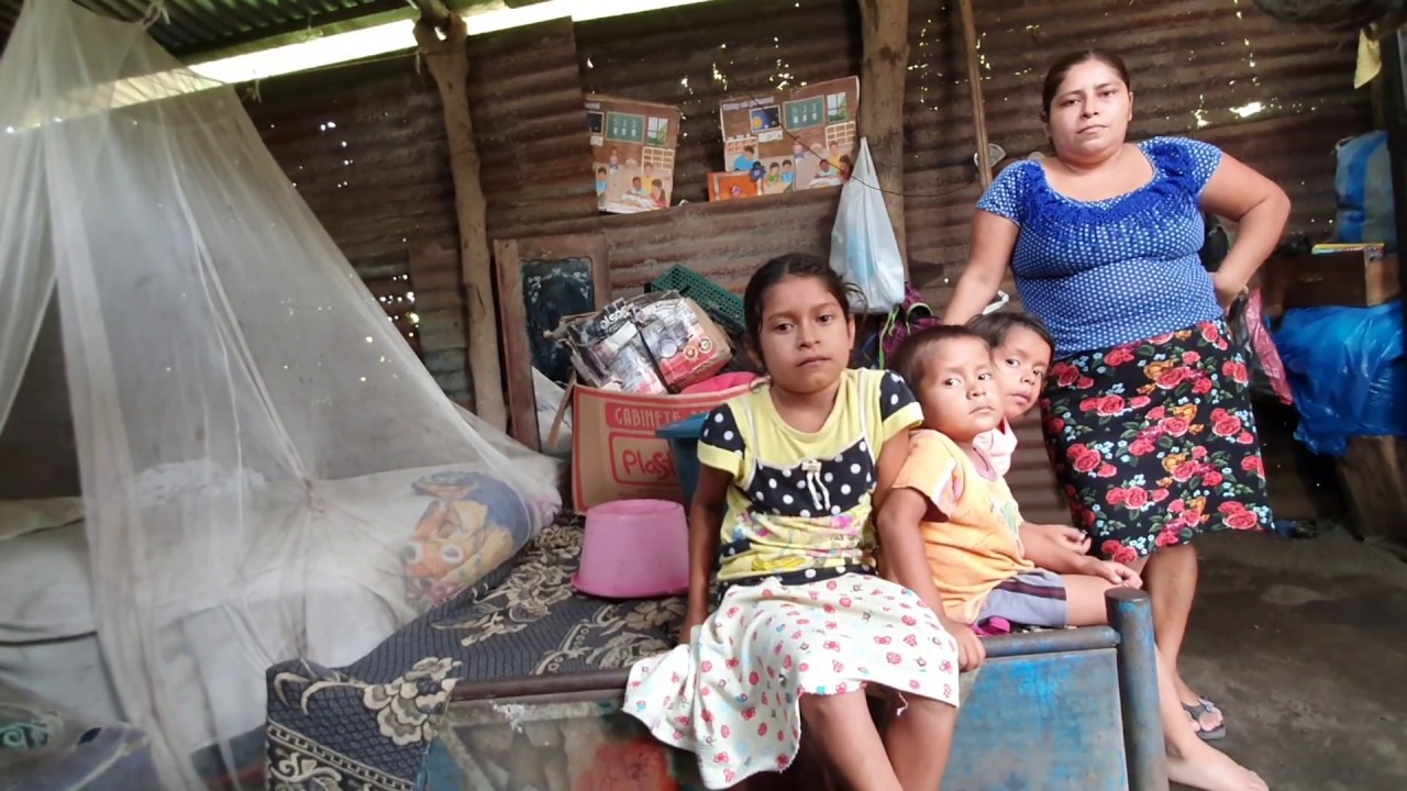Familia En Tremenda Pobreza Junto A Todos Estos Niños En Sufrimiento😱 ...