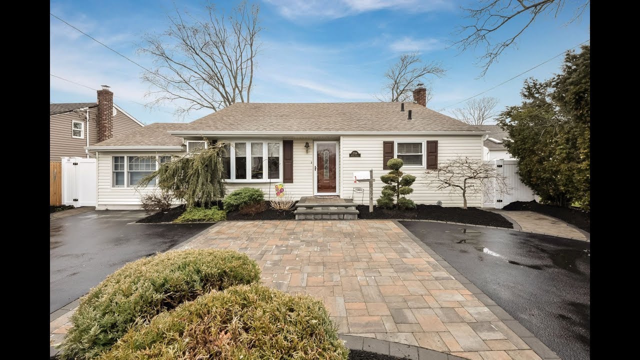 2294 Hynes Pl, Bellmore, NY 11710 | First Flag Realty