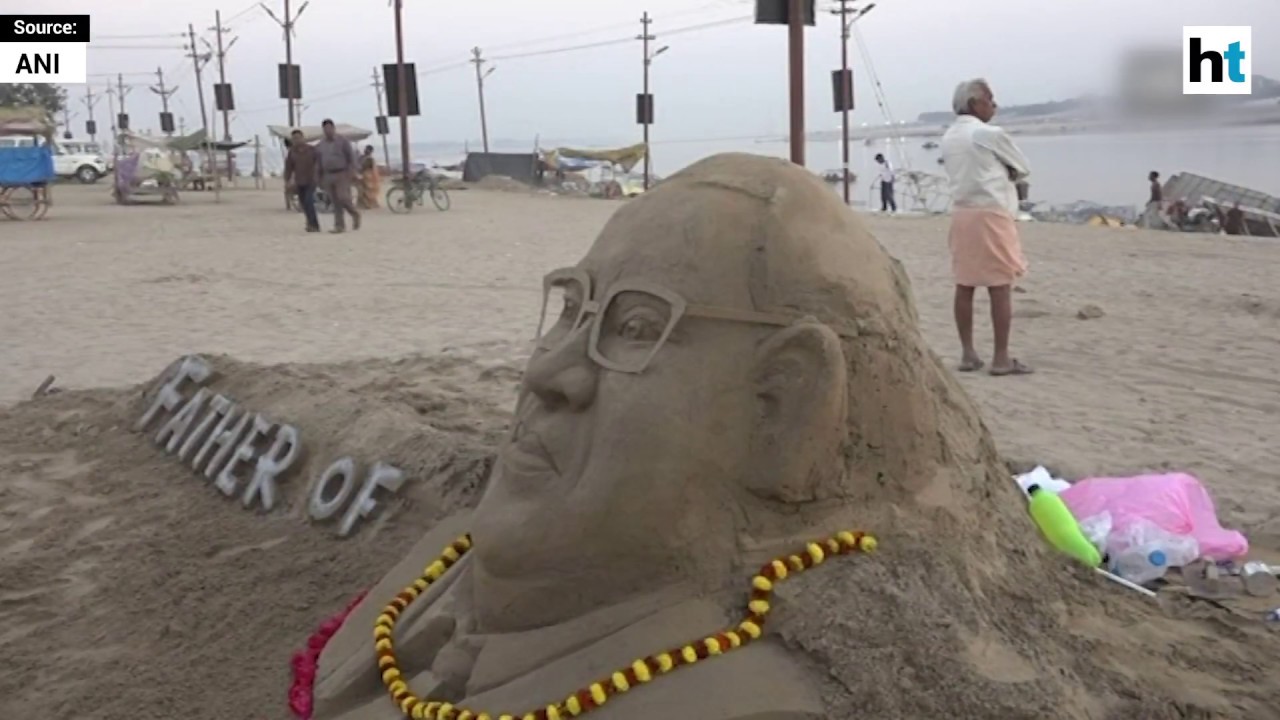 Sand artist pays tribute to Bhimrao Ambedkar on Constitution Day