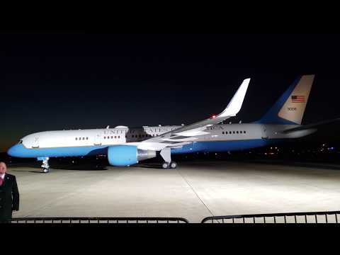 Tupelo Mississippi Huge Crowd Air Force 1 Donald Trump Rally November 26 2018