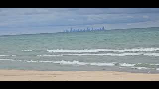 Chicago skyline and the lakeshore of Michigan lake- Breathtaking! #Skyline #Lakeshore #MichiganLake