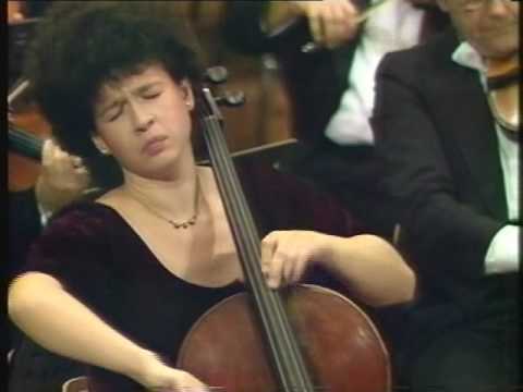 Xenia Jankovic plays Schumann cello concerto 1st mvt part1