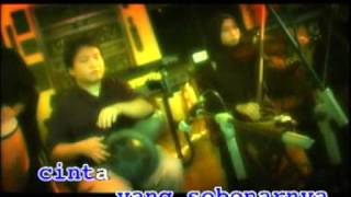 Video thumbnail of "Suhaimi - Pesona Zulaikha"