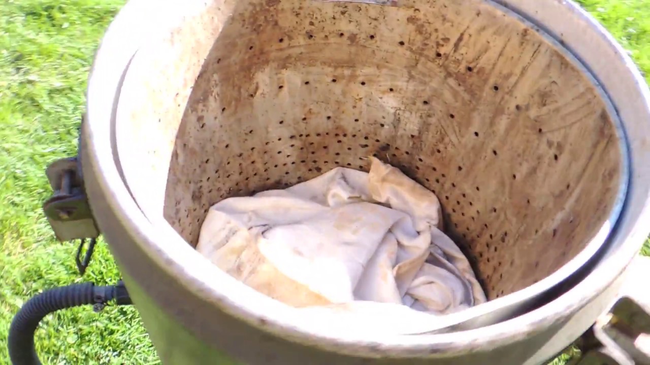 Pszczoły Krzyska , topiarka parowa do plastrów