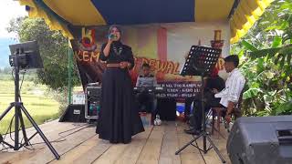 SISKA SENYUM MANISMU
