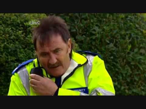 Chucklevision 21x02 Top Of The Cops 1 Of 2 Youtube