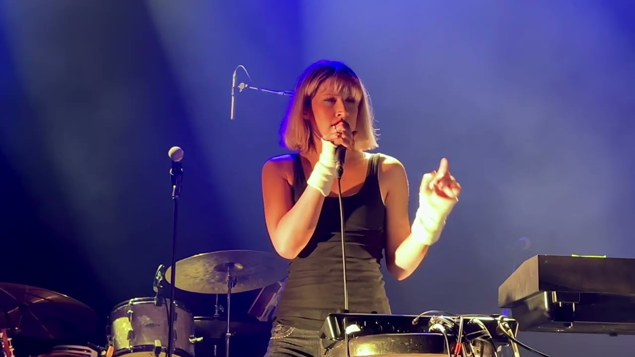 Sophia James live in Cologne, 16th Feb 2025