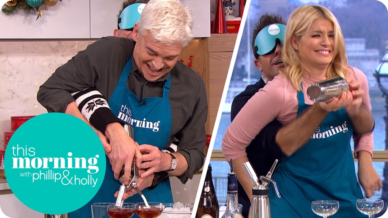 It's Chaos in the Kitchen as Holly and Phillip Get Competitive Making Cocktails... Blindfolded!