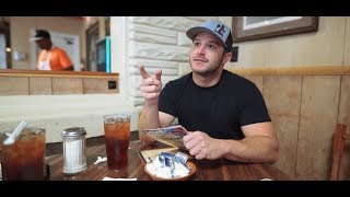 Easton Corbin - Easton Eats - Meat & Three (Wendell Smith's)