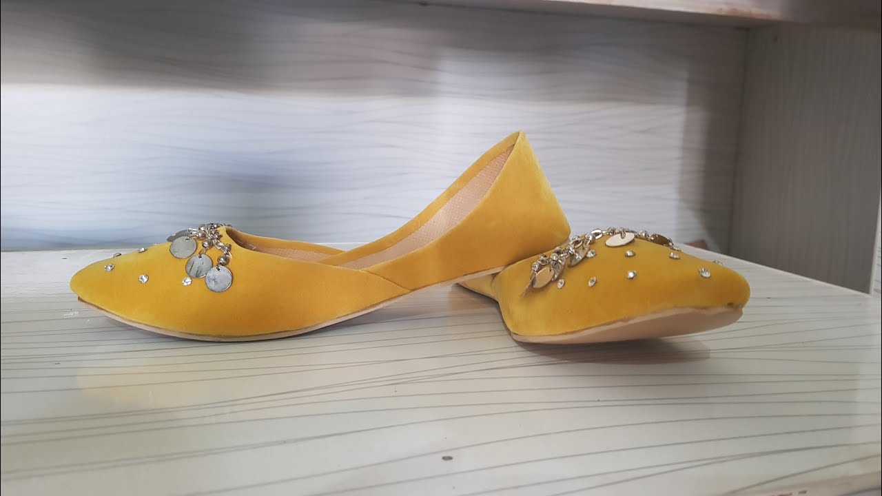 Girls yellow Khussa for mehandi and mayo new designs ideas new trending video for wear wedding