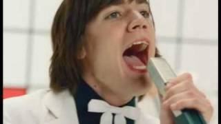 Vignette de la vidéo "The Hives - Walk Idiot Walk (Official Music Video)"