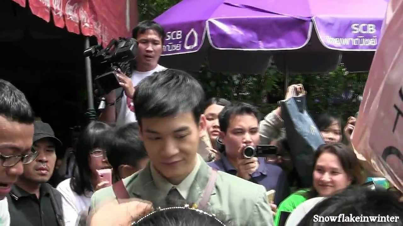 แฟนๆ BFC Surprised Happy Birthday 27 years Day to Bie (04-09-12)