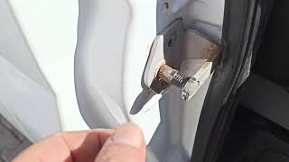 Kapı Ses Yapma Problemi Çözümü