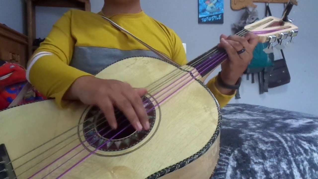 Guitarrón 